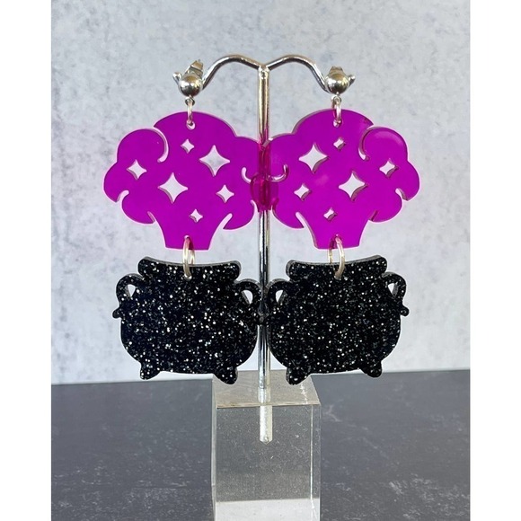 🌺 Witch’s Pot Acrylic Earrings - Picture 1 of 3